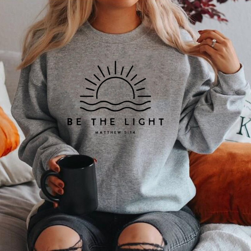 Karin | Bequemes „Be the Light“-Sweatshirt