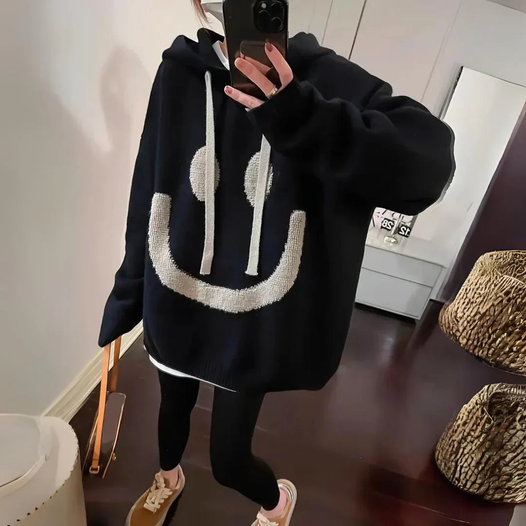 Claudia | Lässiger Oversize-Kapuzenpullover mit Smiley-Aufdruck