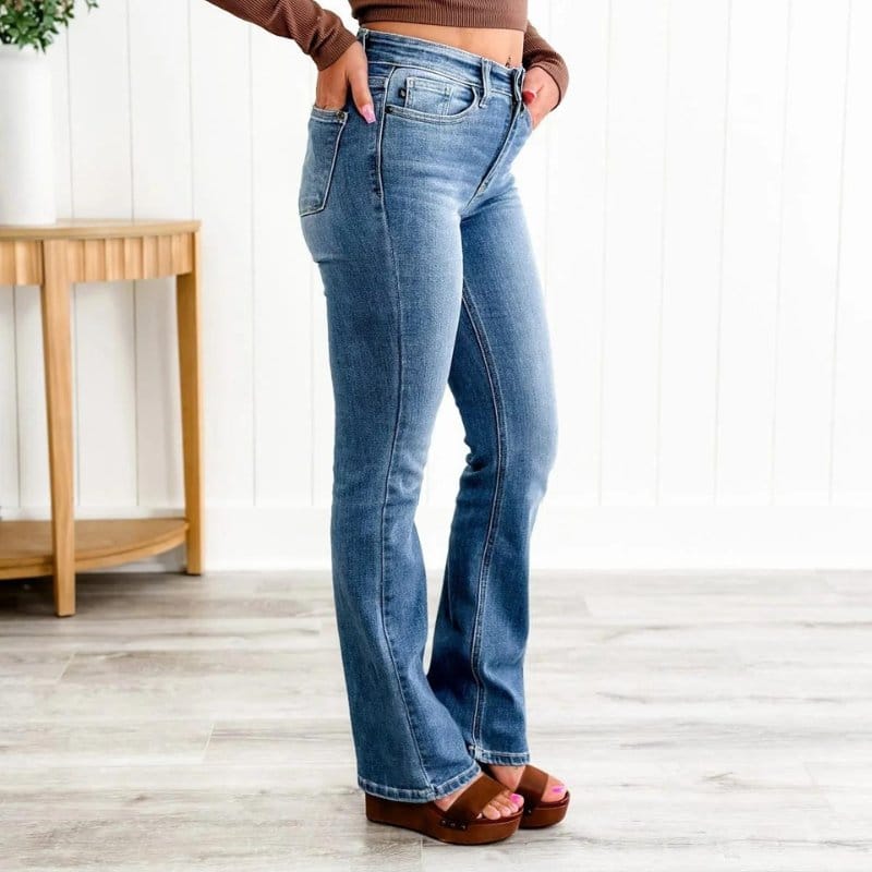 Kaitlyn - Unschlagbare Bauchkontrolle Jeans